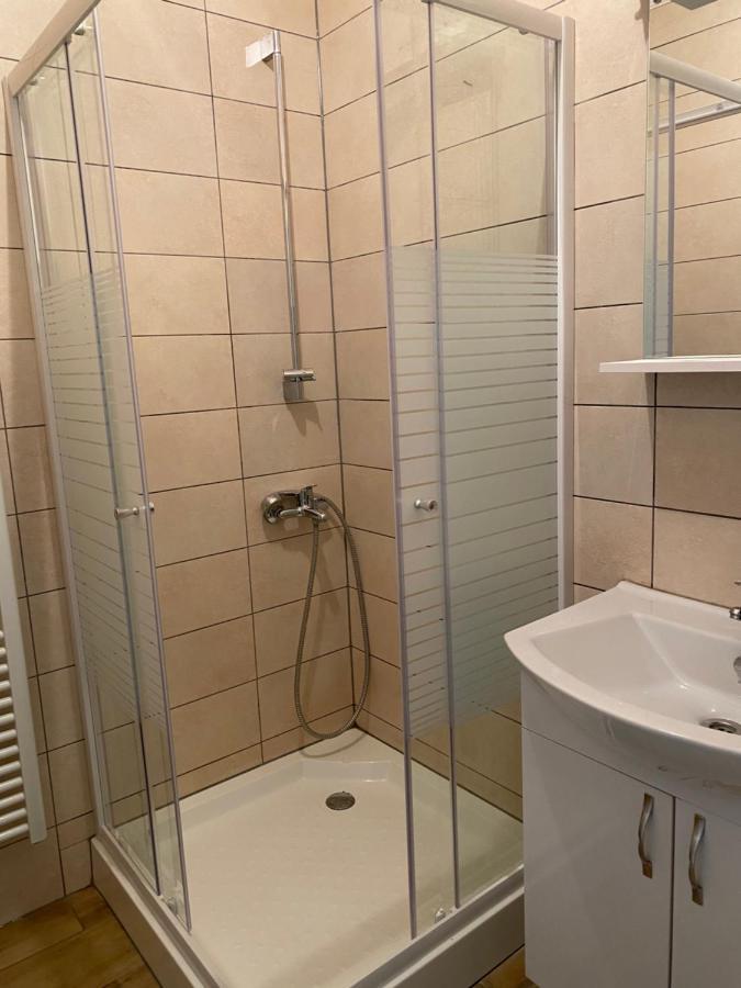 Apartments Plantin 3 Sleeping Rooms 2 Bathrooms. Antuérpia Exterior foto