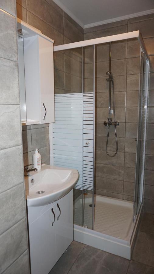 Apartments Plantin 3 Sleeping Rooms 2 Bathrooms. Antuérpia Exterior foto
